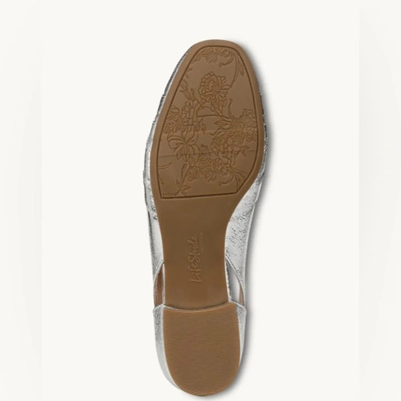 NWOB Lifestride Carmen Metallic Silver Faux Leather Slip-on Shoes 8 - Picture 7 of 14